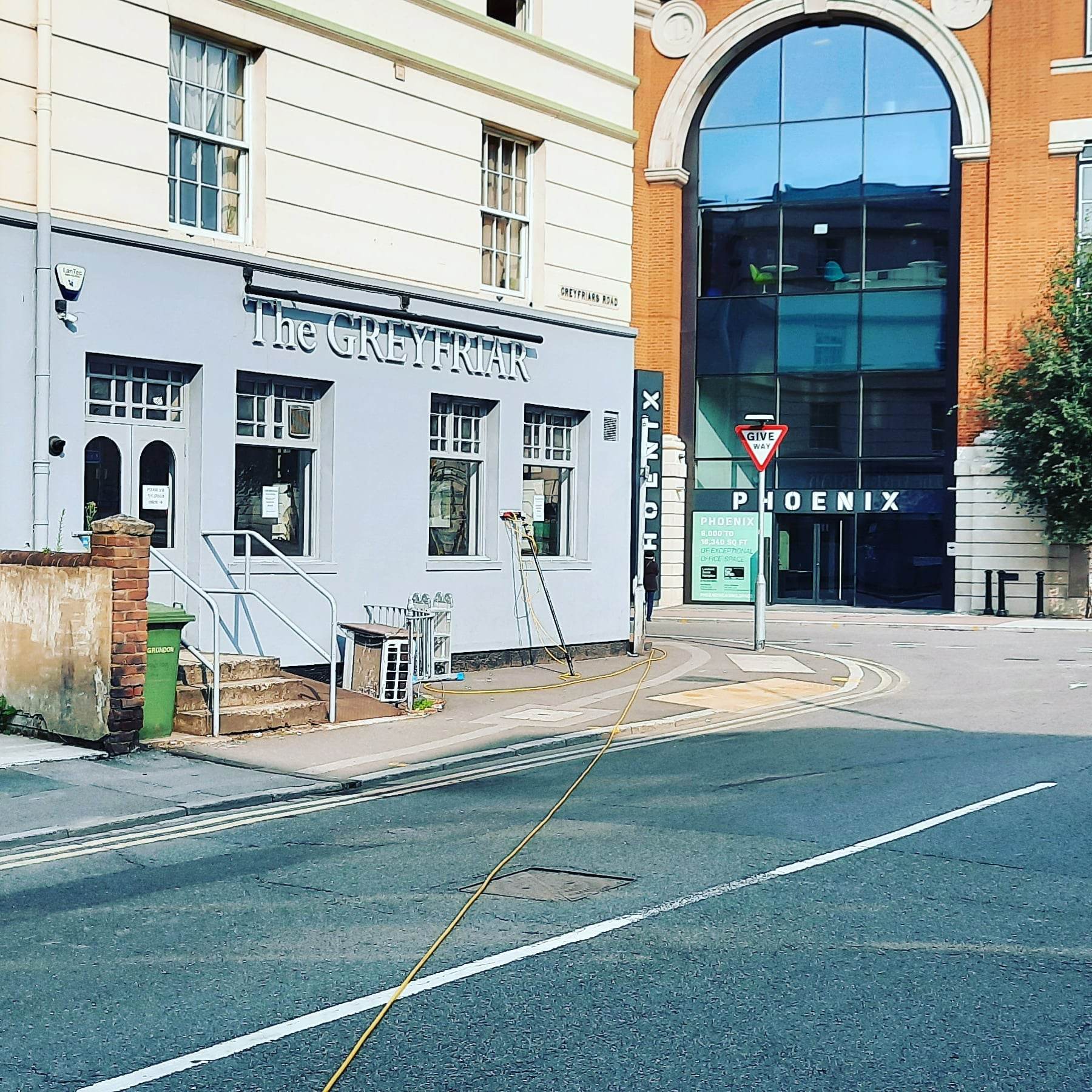 pub cleaning