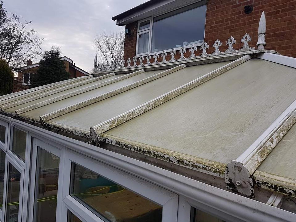 Fascia and soffits cleaning